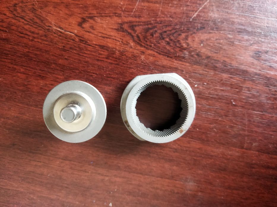 Ножы жернова для профессиональной кофемолки.