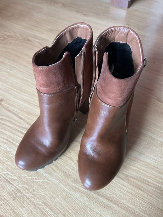 Buty botki na koturnie r. 40