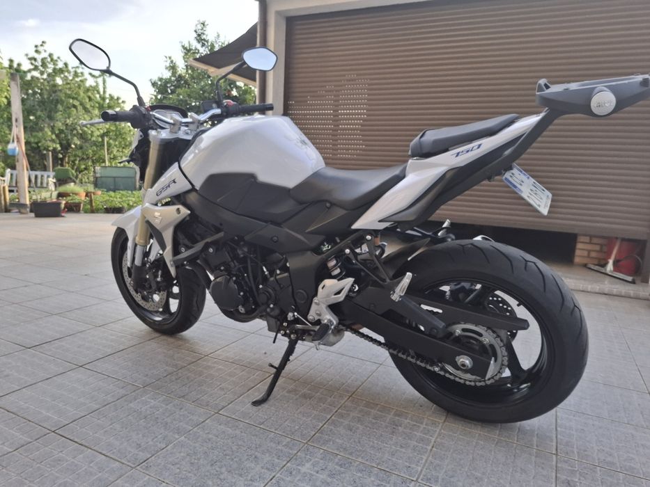 Suzuki GSR 750 de 2012