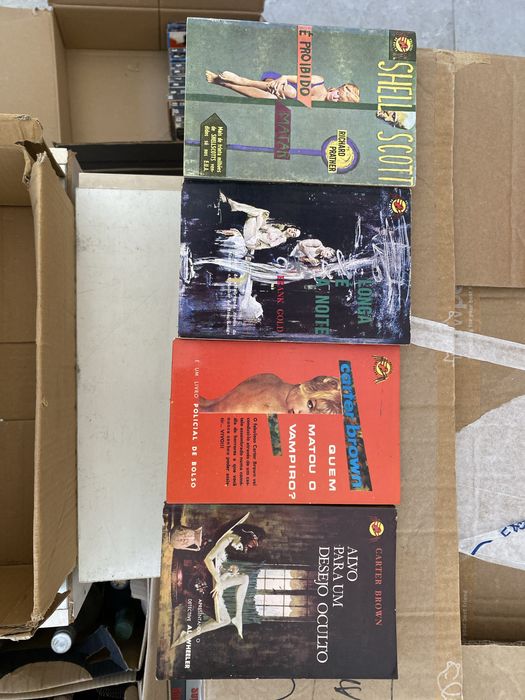 Livros de bolso Policiais, guerra FC antigos