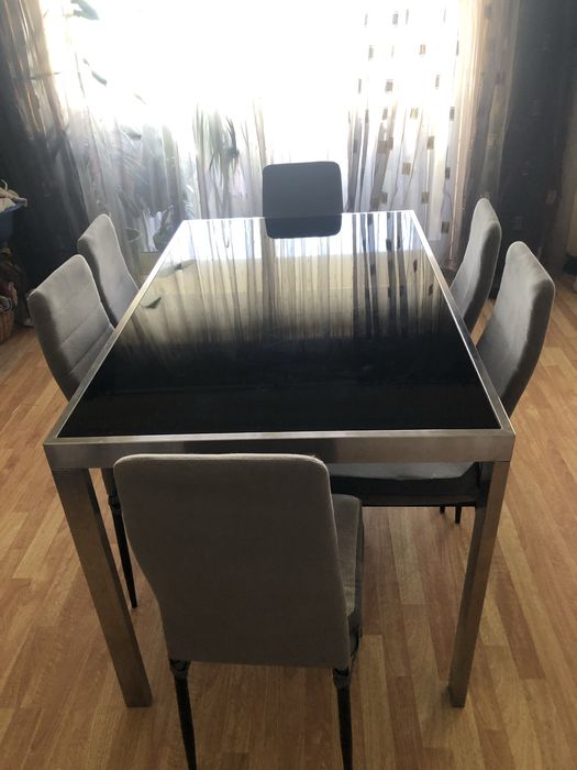 Mesa Jantar metal e vidro negro