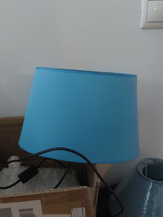 Abajour azul novo e usados.