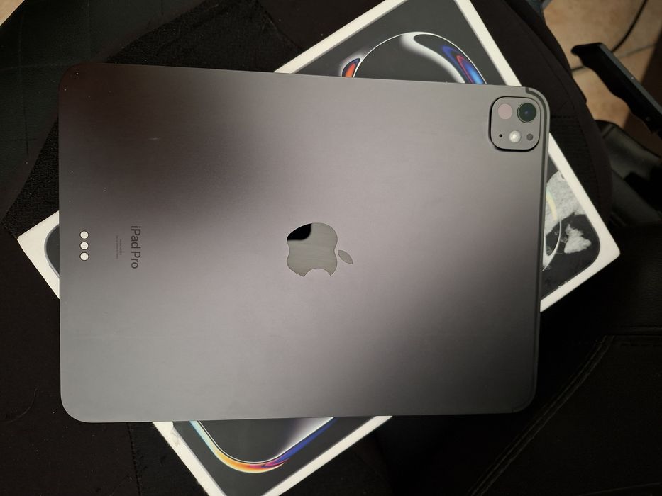 iPad M4 Pro 11" 256 com magic keyboard 5 anos garantia