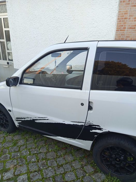 Micro car Vigo avariado