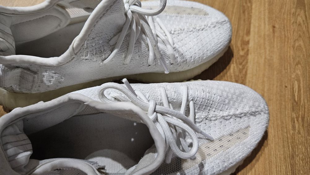 Adidasy yezzy roz.39⅓ białe