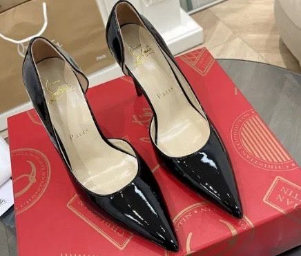 Szpilki Czarne lakierowane Christian louboutin