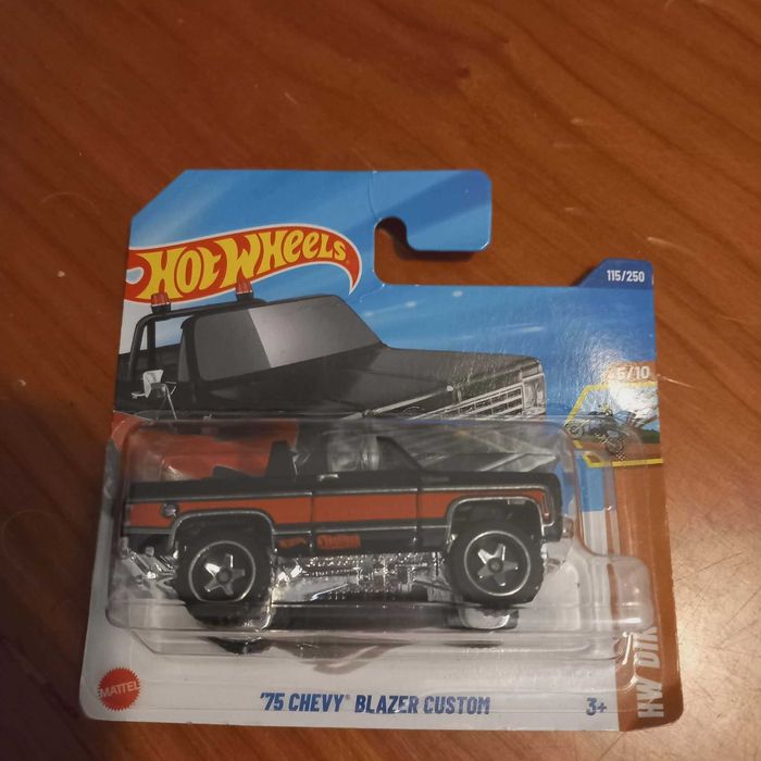 Hot Wheels "Boxes cars" NOVO com 10% de desconto