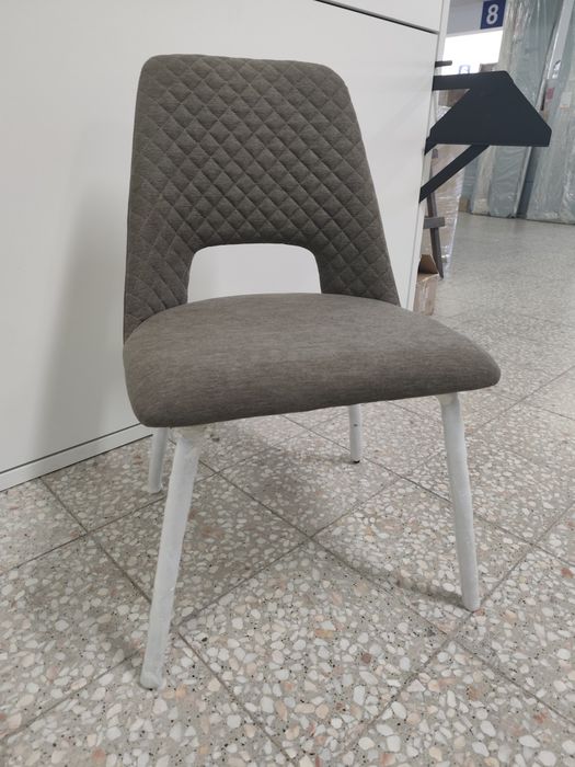 Cadeira com estofo