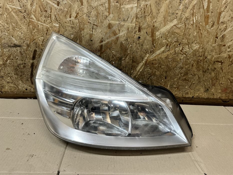 Передня права фара Renault Espace IV Рено Еспейс 4 2002-2015