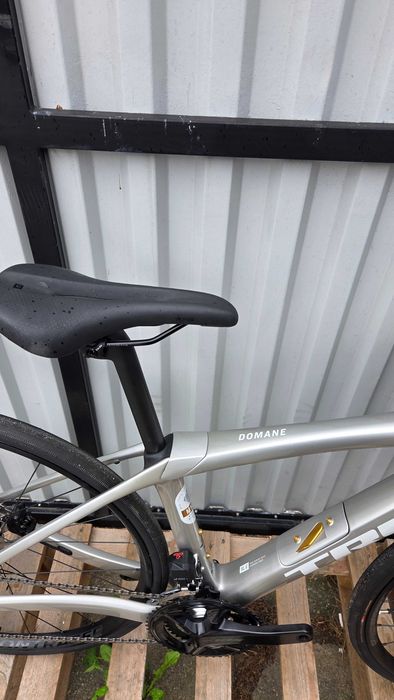 -61% rower szosowy TREK DOMANE SL 6 Gen 4 Carbon rozmiar 47  Shimano 105 Di2 12s