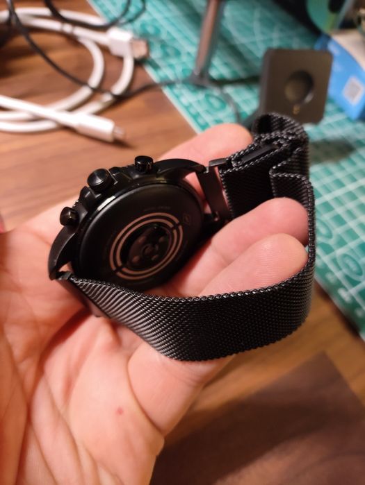 Fossil Gen 6 usado em bom estado