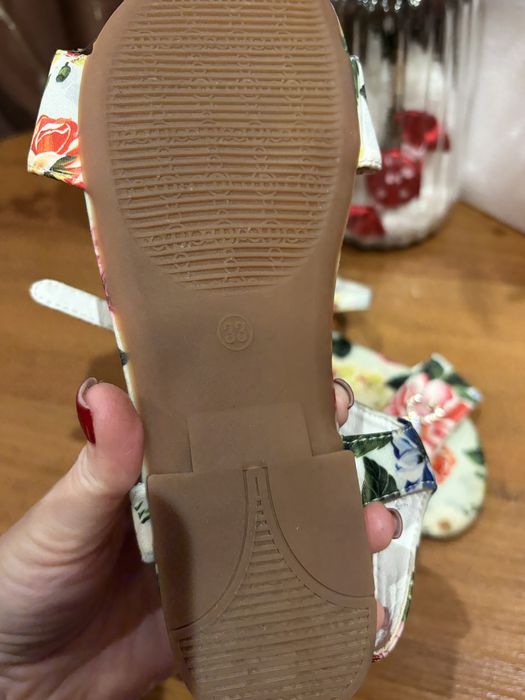 Бомоніжки для дівчинки