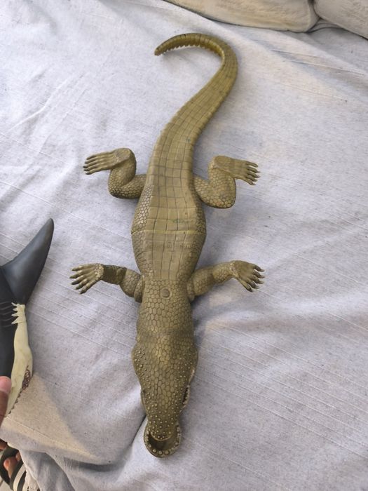 Crocodilo de brinquedo