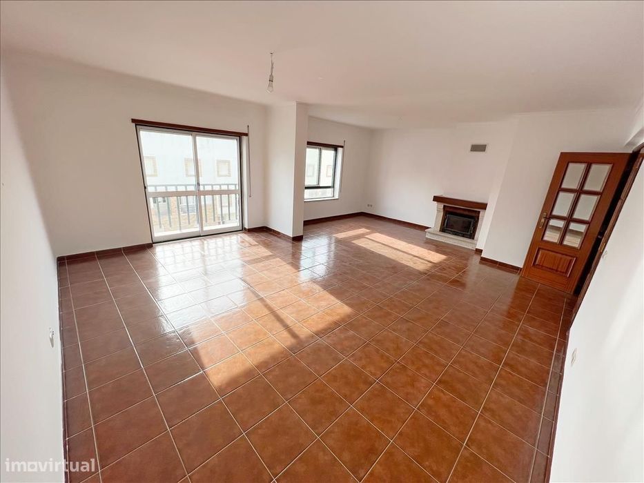 Apartamento familiar no Carregado