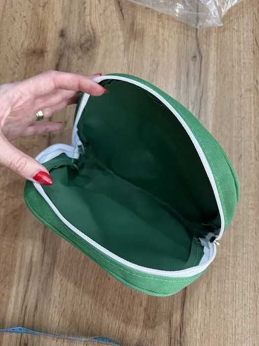 Zielona kosmetyczka Chicco