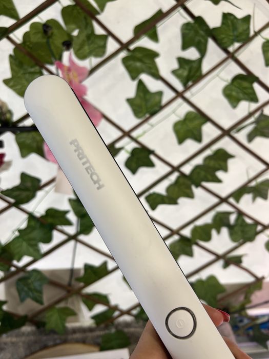 Placa alisadora de cabelo super prática NOVA