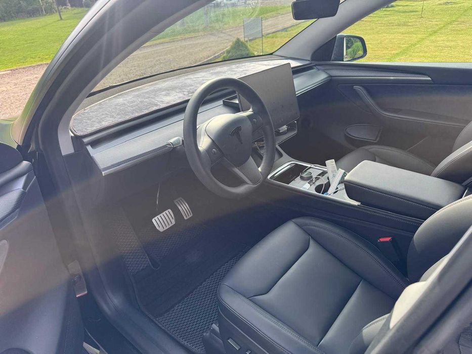 Tesla Model Y Performance