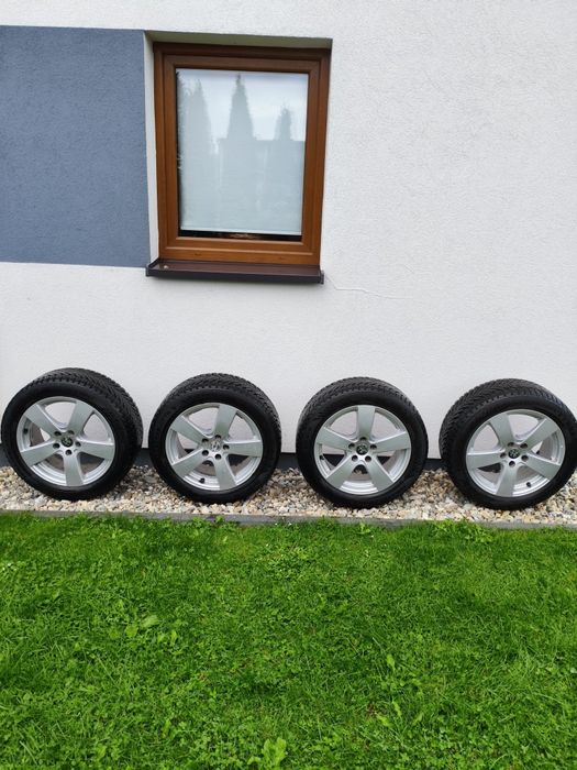 Koła alufelgi z oponami 225/50 R17 NOKIAN zimowe 7.5Jx17 H2 SE75702 oraz ET38 (lub 35)