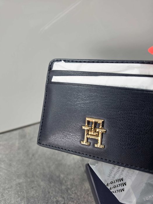 Nowe oryginalne etui do kart kredytowych