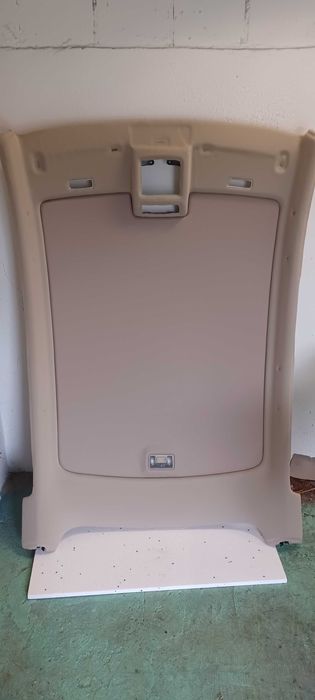 Naprawa podsufitki samochodowej