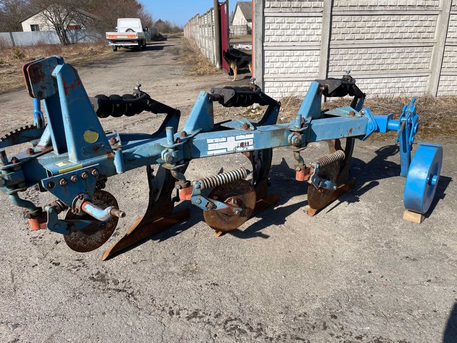Продам Плуг 3-корпусний Overum 3-25-30-35-40 Rabe Werk Kverneland