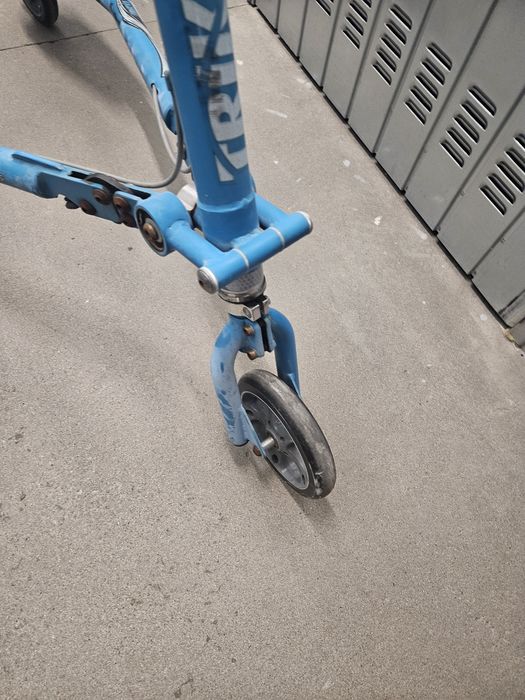 Hulajnoga Trikke T67 - niebieski