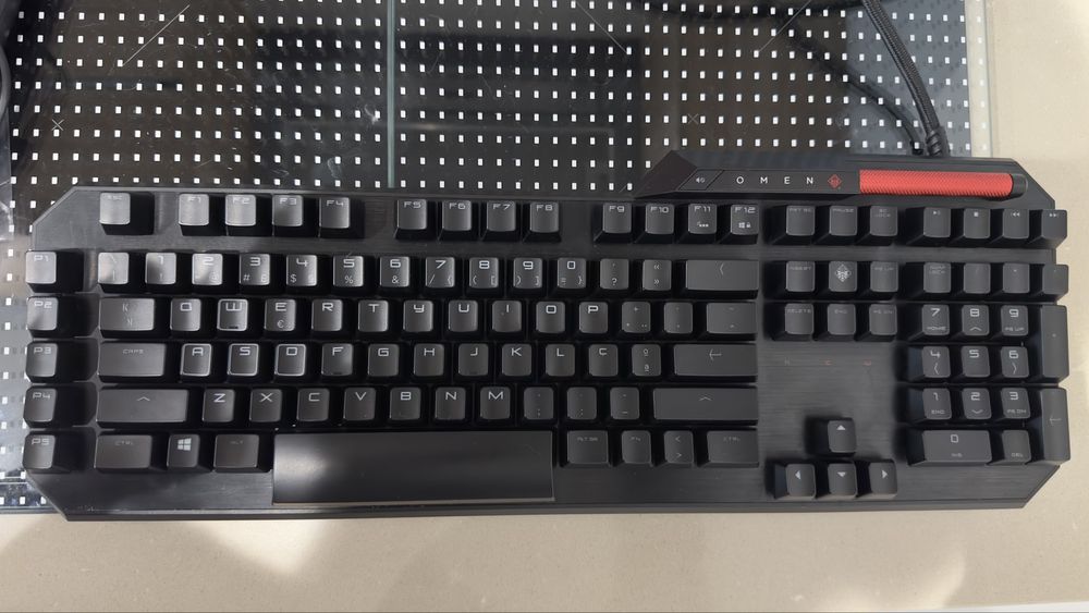 Vendo teclado ( + 1 de oferta ) 100% funcionais