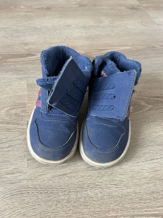 Adidasy 26 ocieplane granatowe