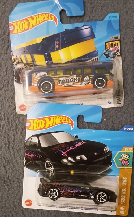 Машинки hot wheels