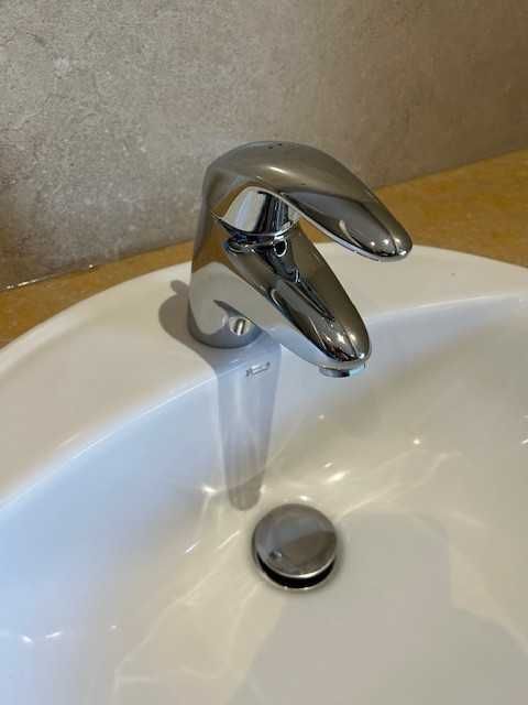 Torneira misturadora de lavatório