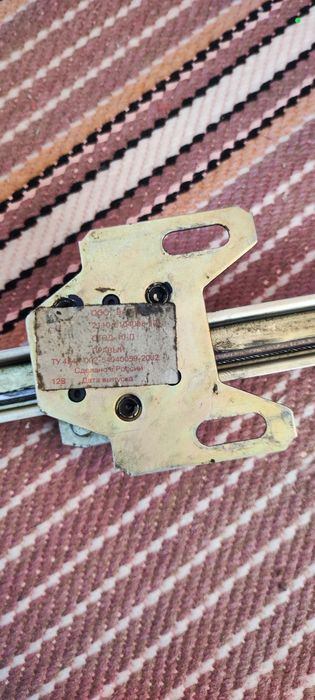 Продам передній правий електросклопідйомник на ВАЗ 2110- 2112.