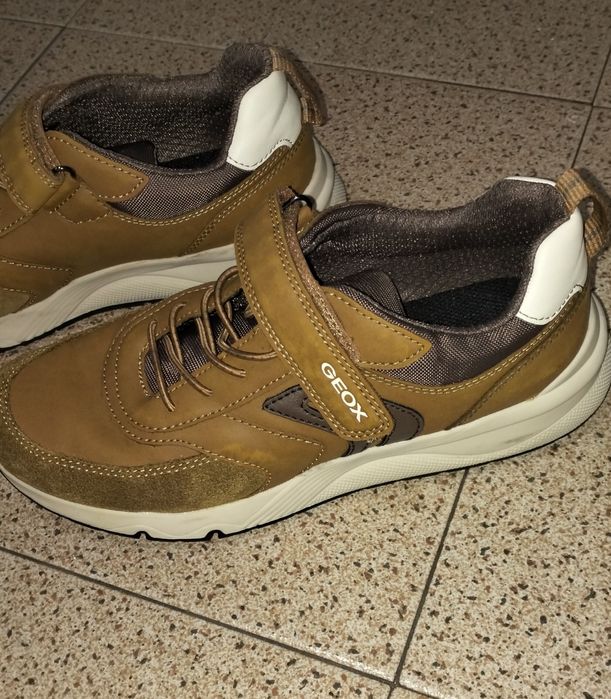 Tênis,       Geox