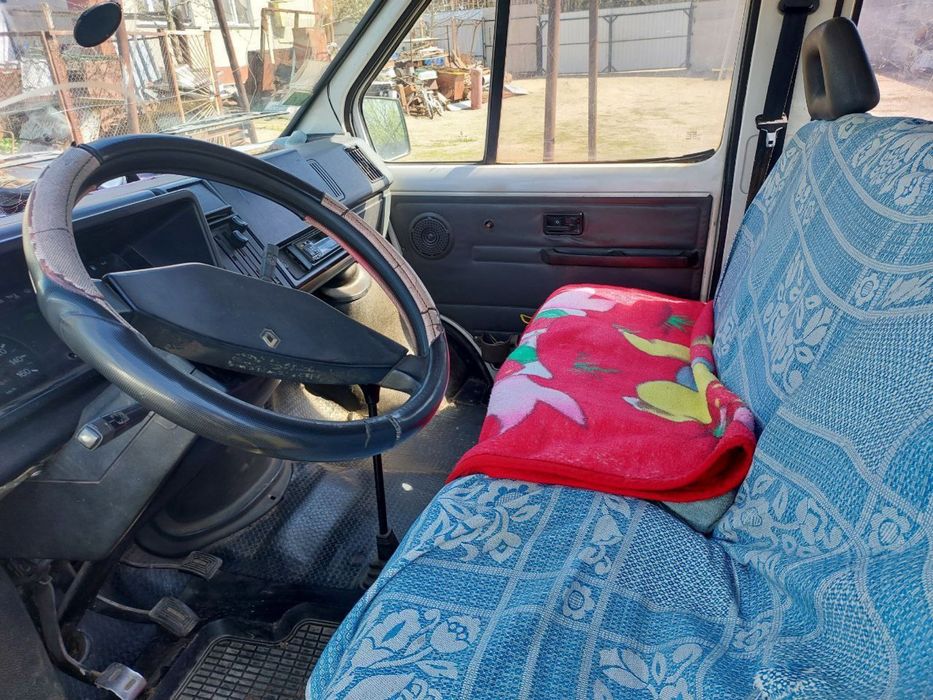 Бусик рено-трафік 1996рік