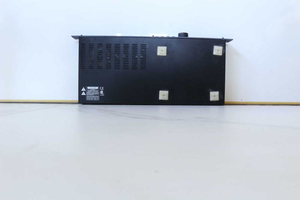 DBX Driverack 230