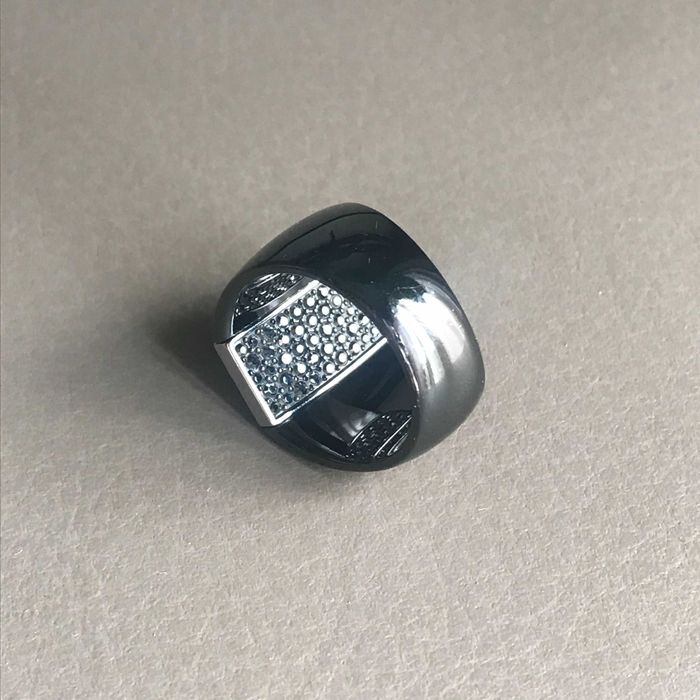 SWAROVSKI -  pierścionek podwójny / dwustronny czarny z kryształkami