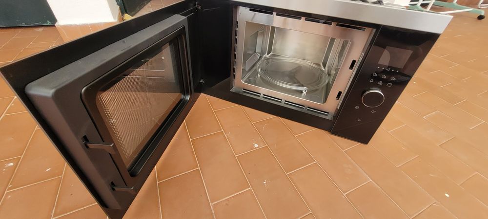 Microondas AEG encastre
