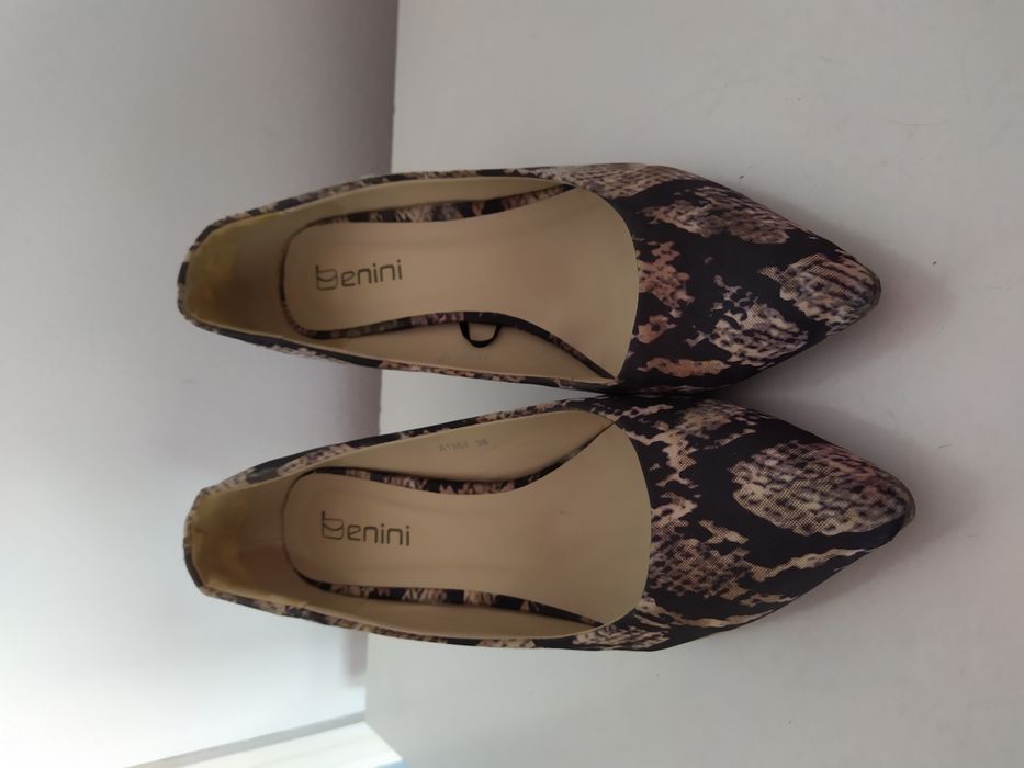 Salto alto 38-39 como novo