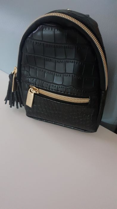 Nowy Mikro plecaczek H&M