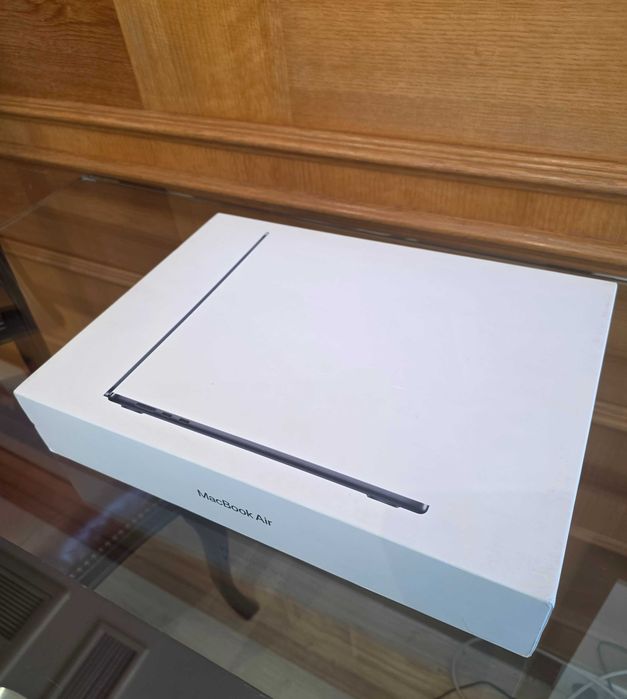 Portátil Apple M3 15 polegadas 512 SSD