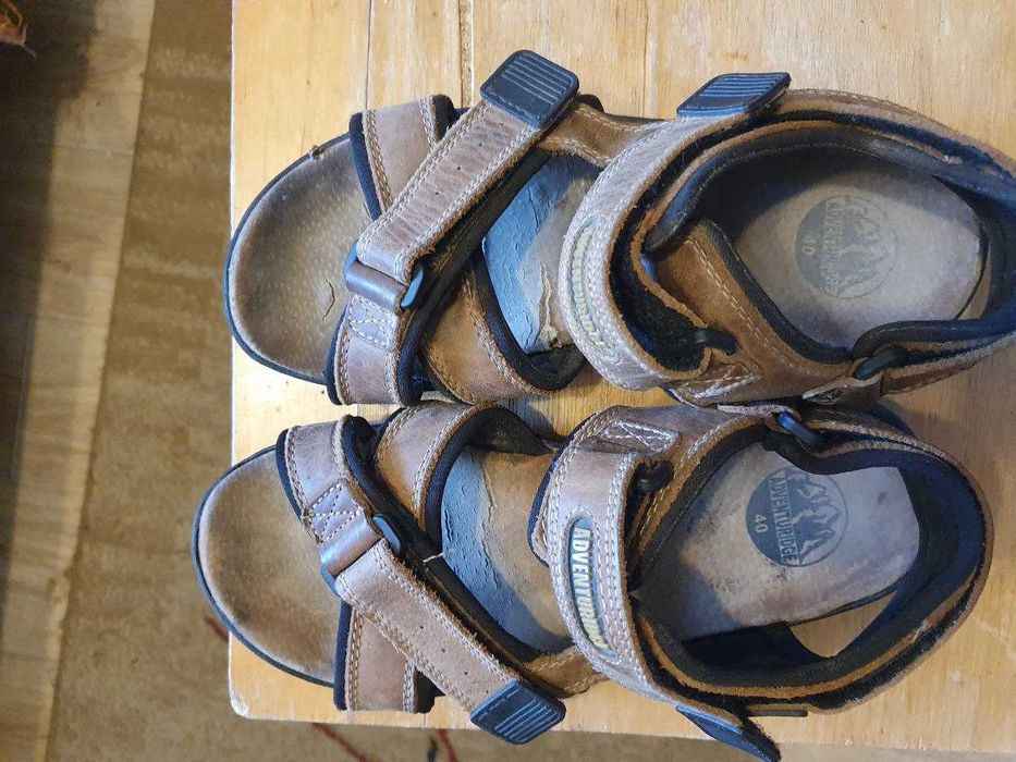 Чоловічі сандалі