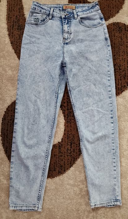 Продам джинси мом