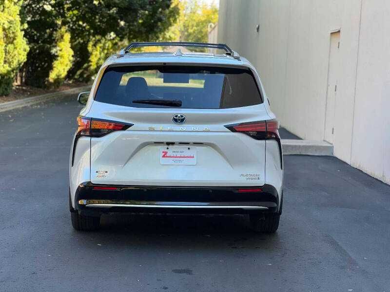 2024 Toyota Sienna