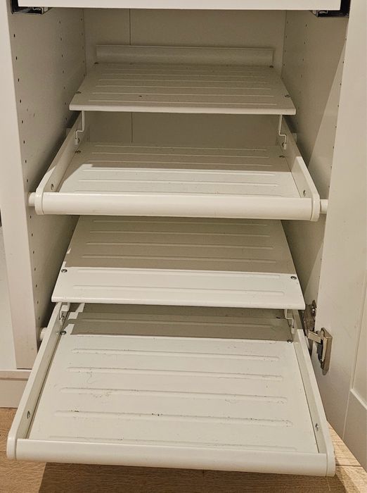 Wysuwana półka na buty 2 szt KOMPLEMENT do szafy PAX IKEA