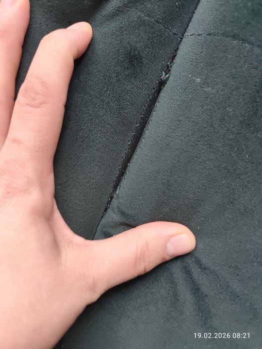 Kanapa butelkowa zieleń litera U