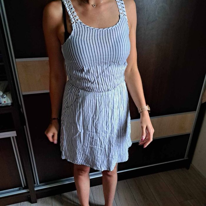 Sukienka w paseczki Zara s m