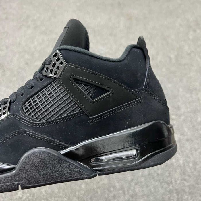 AJ4_Retro_Black_Cat 39
