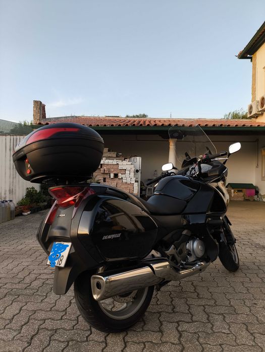 Honda Deauville NT700