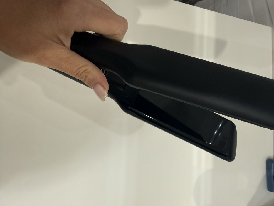 праска для випрямлення та модифікації волосся Slider Titanium від бренду Brs