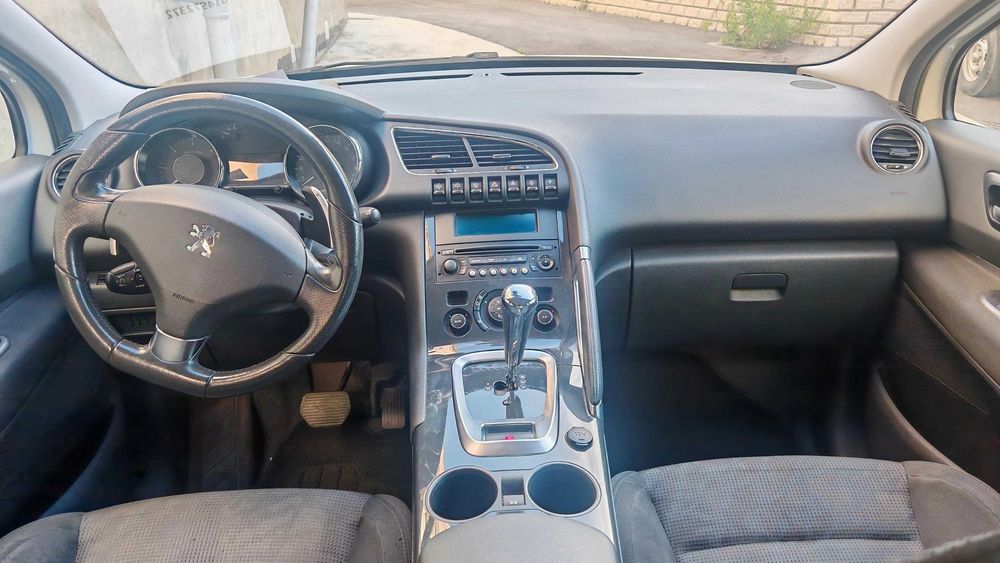 Peugeot 3008 1.6 HDi Sport.  Inspeção feita e IUC pago