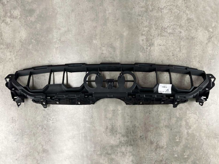 Замикаюча панель ( рест ) - AUDI A5 ( F5 ) 8W6807233D: 95